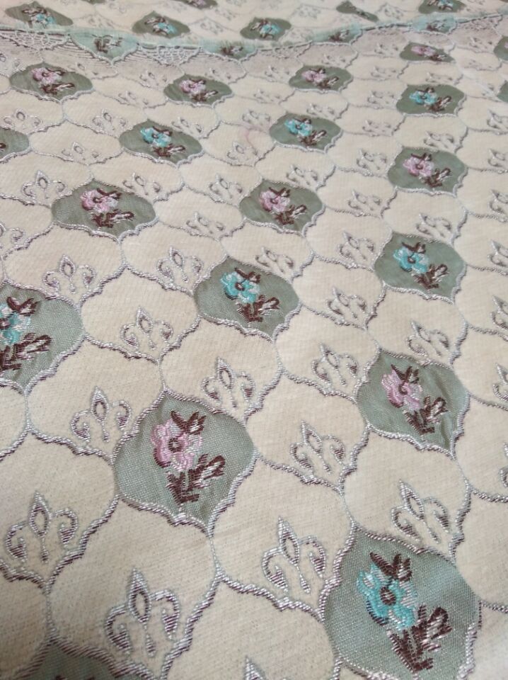 上千种欧式沙发布窗帘布提花布厂家大量出售