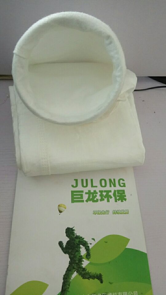北京巨龙环保专业生产覆膜除尘布袋 *销售