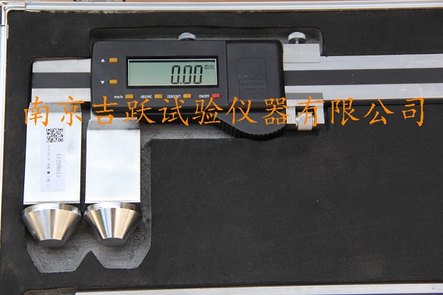 JYGJ数显两套管中心距检测仪/孔距仪生产厂家南京吉跃