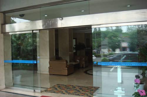 中山三角自动感应门两侧固定玻璃 , 银行门口的自动门传感器