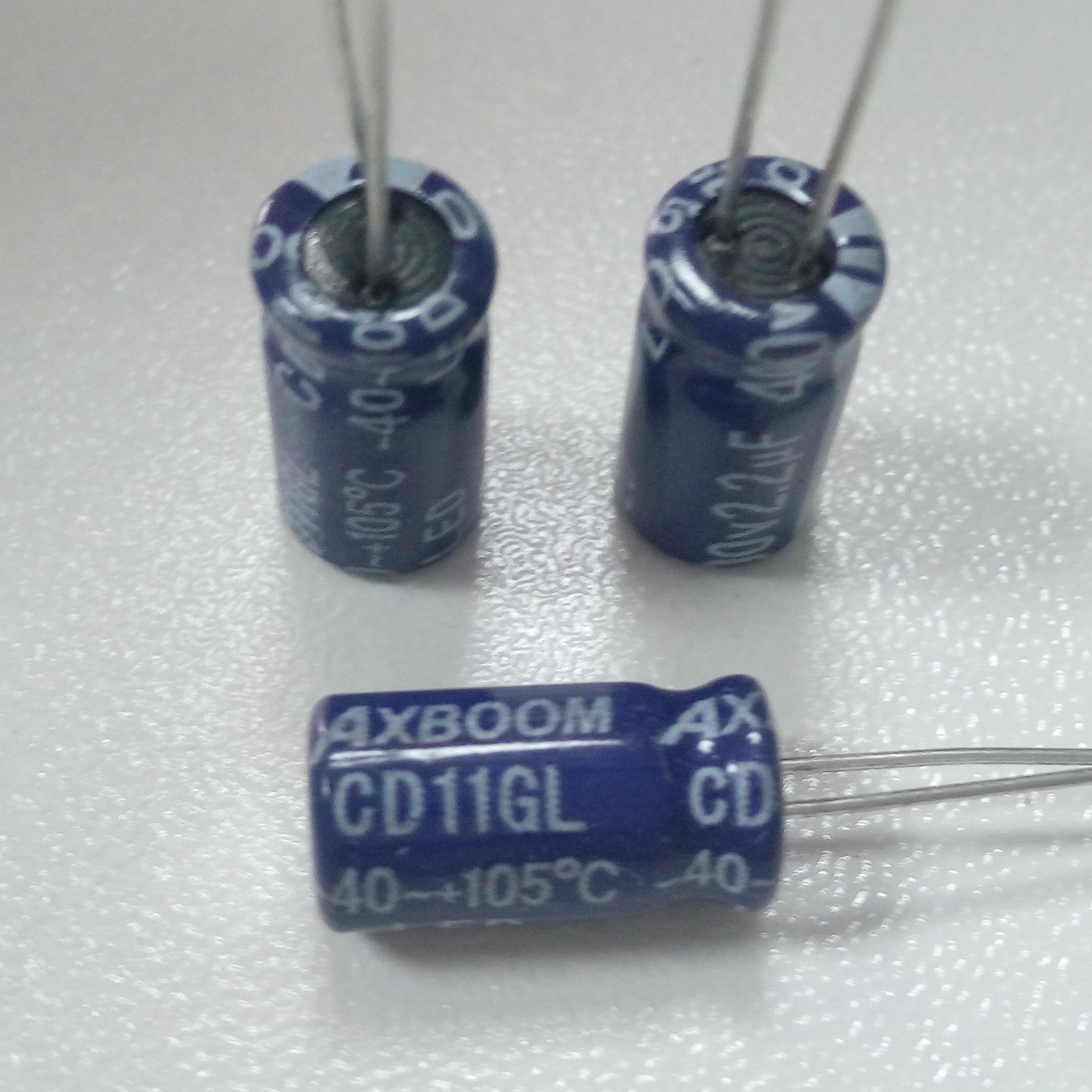 热销CD11GL 400V2.2UF插件电容器 ，可适用于快关、照明等电源配置器