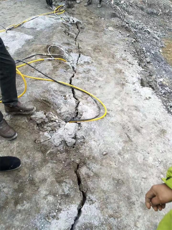 苏州劈裂机水工基石开挖