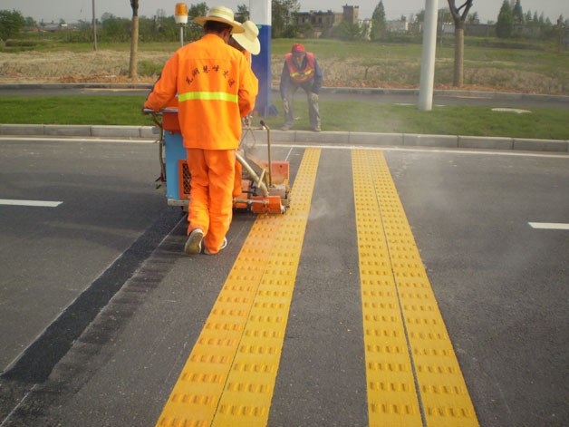 贵州都匀市高压水除线停车场划线热熔涂料服务周到浩奇交通