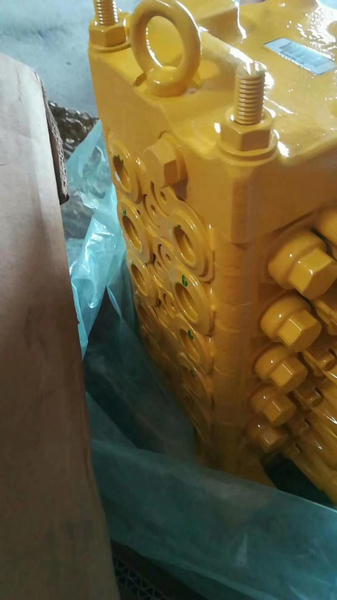 小松60-7分配器液压泵主阀原装进口现货山东同德瑞