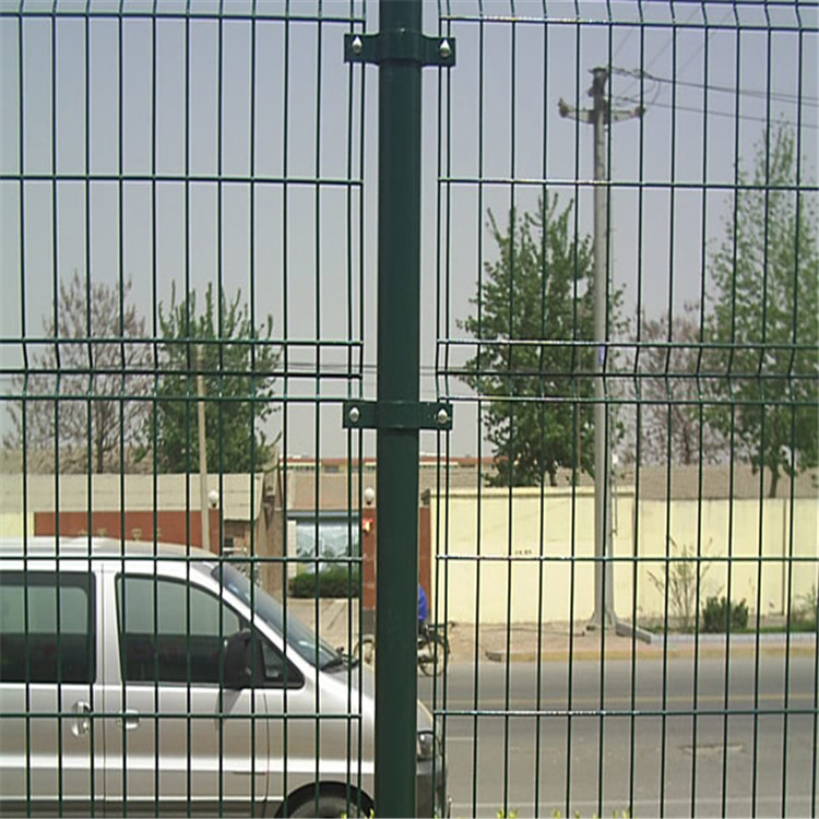巨人双边丝护栏 铁线交通隔离护栏网 双边丝护栏网 厂家直销 高速公路