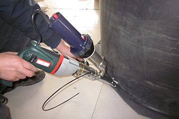 石油化工压力容器贮罐、电镀槽防腐池的焊接制作塑料挤出焊枪