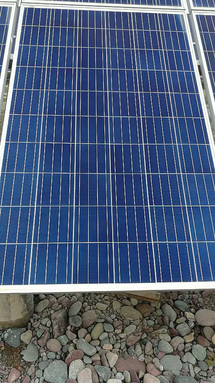 全国收购200w-400w太阳能光伏组件