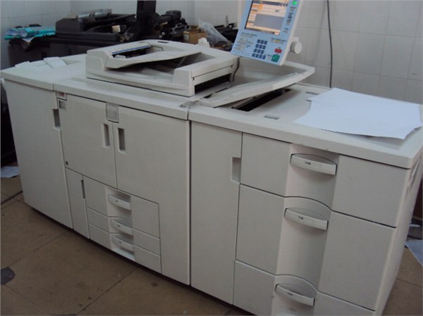 理光1107/1357高速复印机原装进口99成新机机器性能稳定