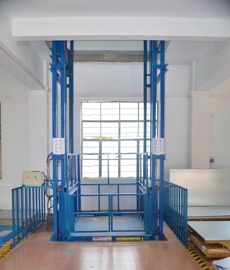 广东中山 移动液压升降机 升降货梯 高空升降平台定制生产