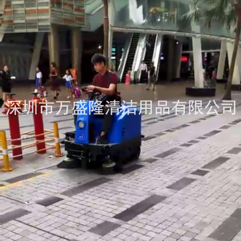 广东金洁J-XS1150大型广场街道驾驶式电动清扫车