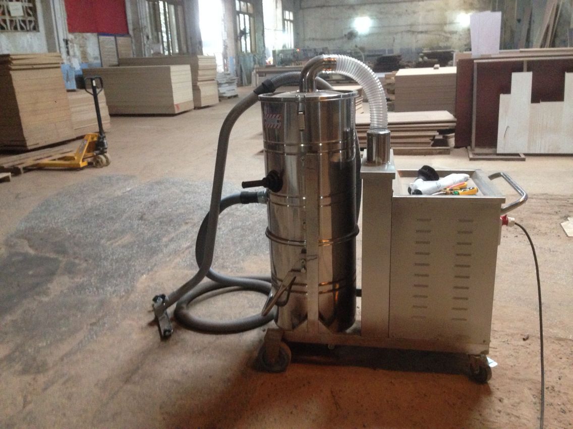 重庆家具厂木屑粉末吸尘器 车间地面吸木渣大容量吸尘器