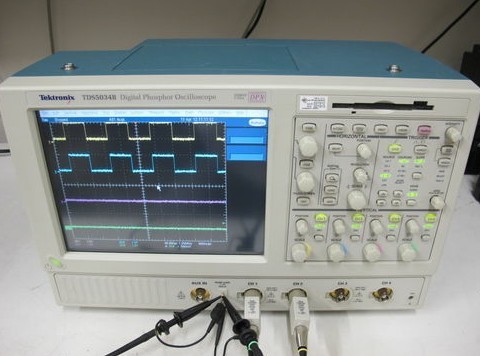 泰克数字荧光示波器TDS5034B回收