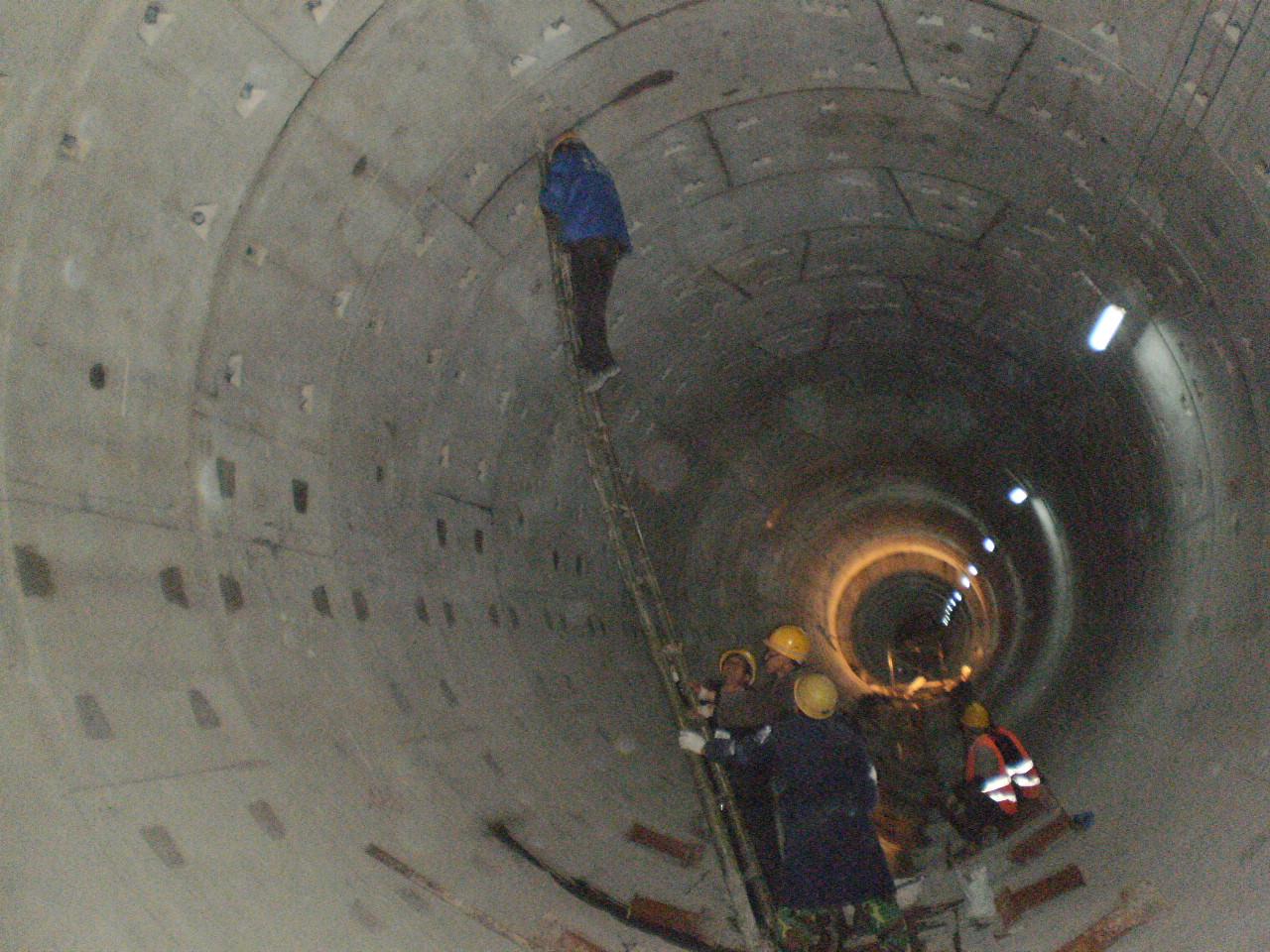 隧道防水堵漏施工-公路隧道防水堵漏施工