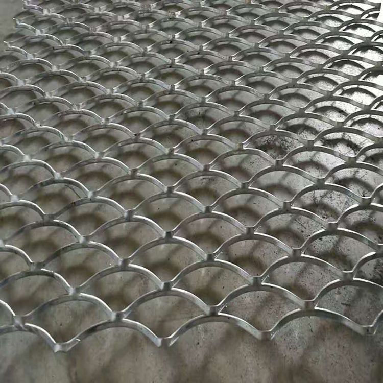 钢板网围栏，兆晟专业菱形钢板网厂家，可订做多种孔型 菱形 圆孔）