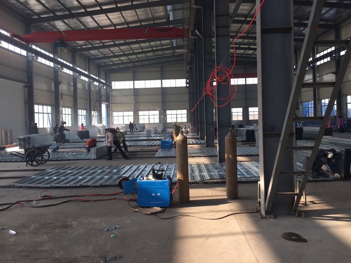 上海劳谷建筑用工地施工脚手架板制造厂家，2000x240x45x1.2