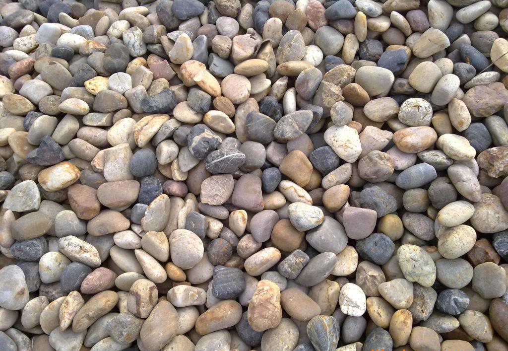 衡州QX鹅卵石生产厂家 各种规格颜色鹅卵石 在线咨询
