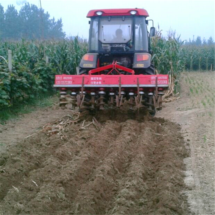 新型深松机视频 土壤深耕机 药材种植机