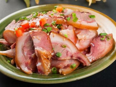 鸿业煮猪头肉脆而不腻又健康！