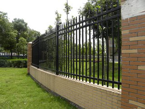 小区护栏 锌钢护栏网 锌钢防护网 小区围栏
