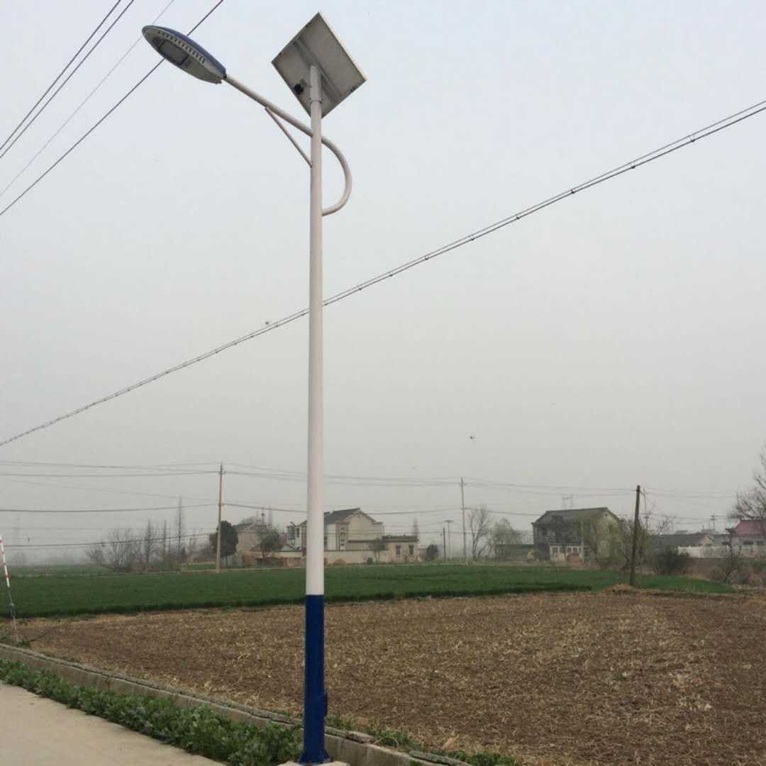 山东滨州市太阳能路灯厂家/6米太阳能路灯/30瓦led光源