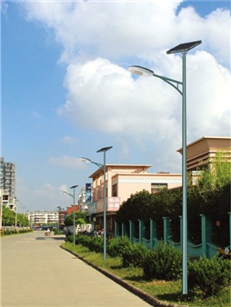 新农村建设单臂道路照明4-8米定做 a字臂海螺臂自弯臂路灯供应