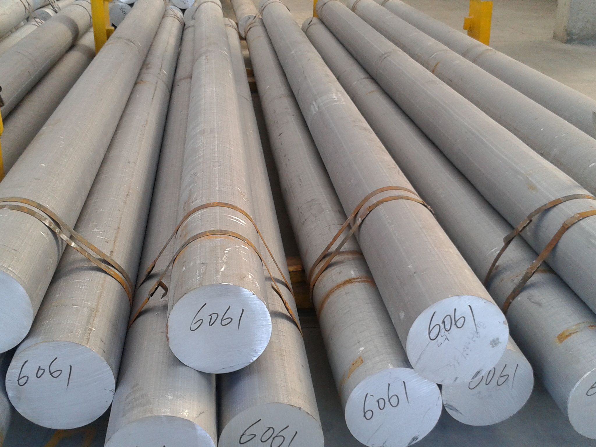 供应昆山专业走心机铝棒 6061铝材 精抽铝料 铝管 大量供应 价优