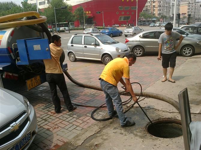 上海崇明区港西镇抽粪公司清掏污水井