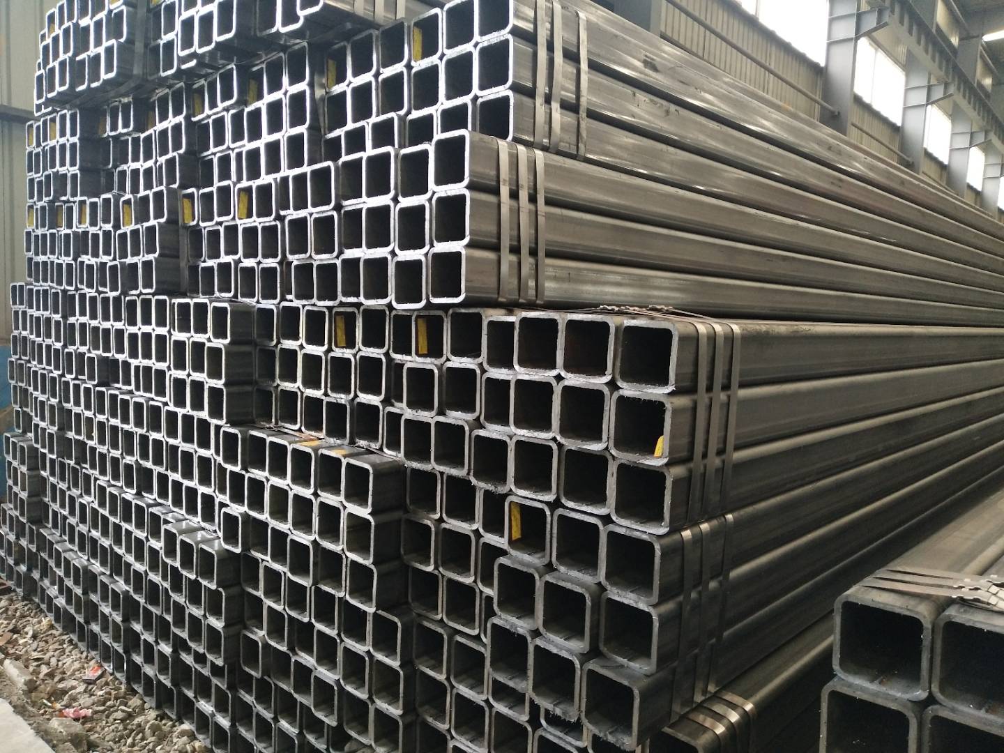 山东莱芜方圆厂家直售133直缝焊管2622方管7305矩形管Q234Q345B