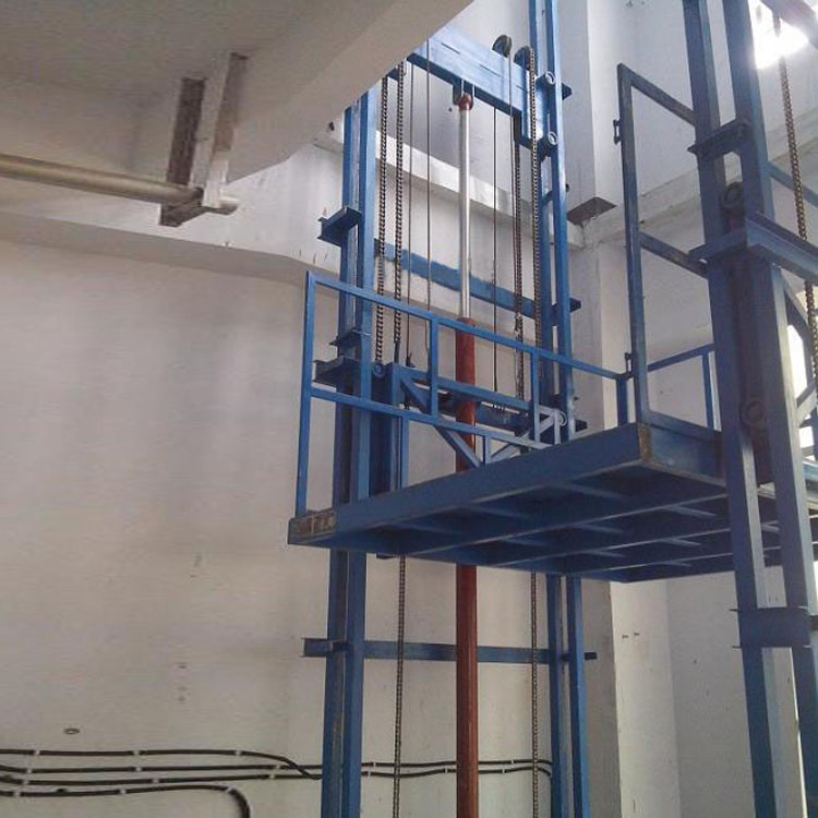 供应厂房货梯车间货梯1吨2吨3吨5吨升降高度可定做 导轨货梯