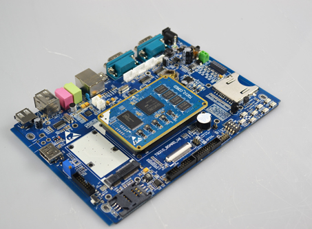 NXP恩智浦飞思卡尔四核TQIMX6Q_BASEC标配+7寸标清电容屏嵌入式开发板套装