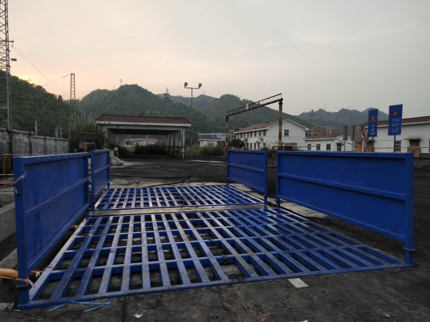 重庆工地塔吊喷淋系统