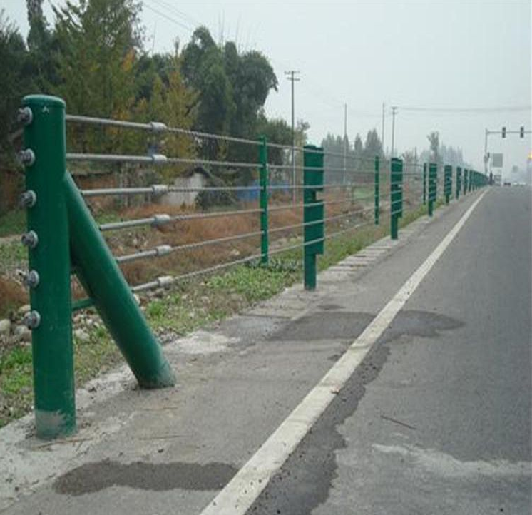 高速公路*伸缩活动护栏收费站
