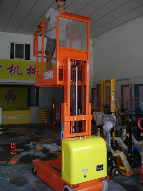 东莞全电动高空取料机 升降平台 取货梯 半电动取料机