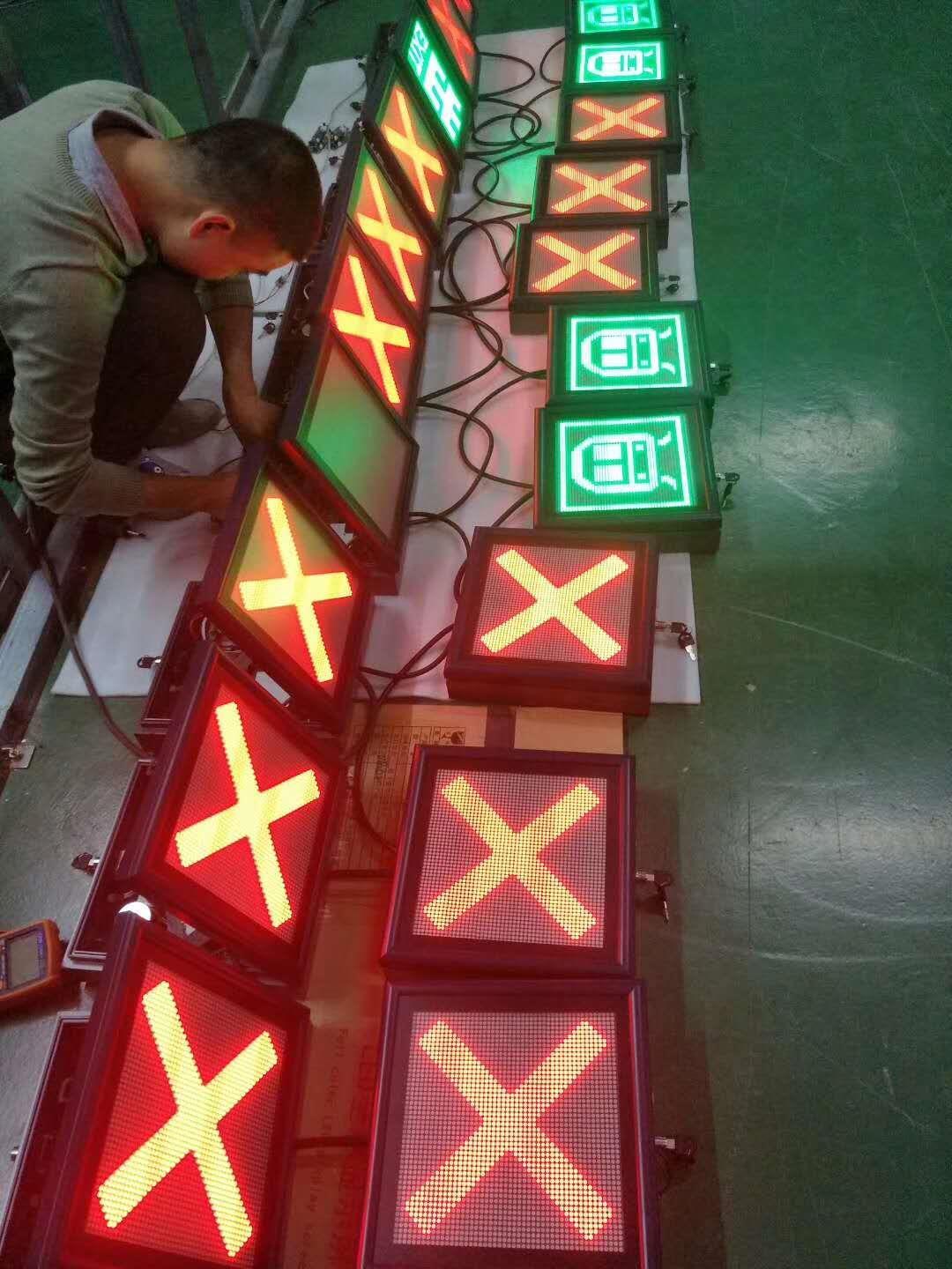 东莞 制造全彩LED显示屏制造LED租赁屏维修LED门头屏LED单红屏
