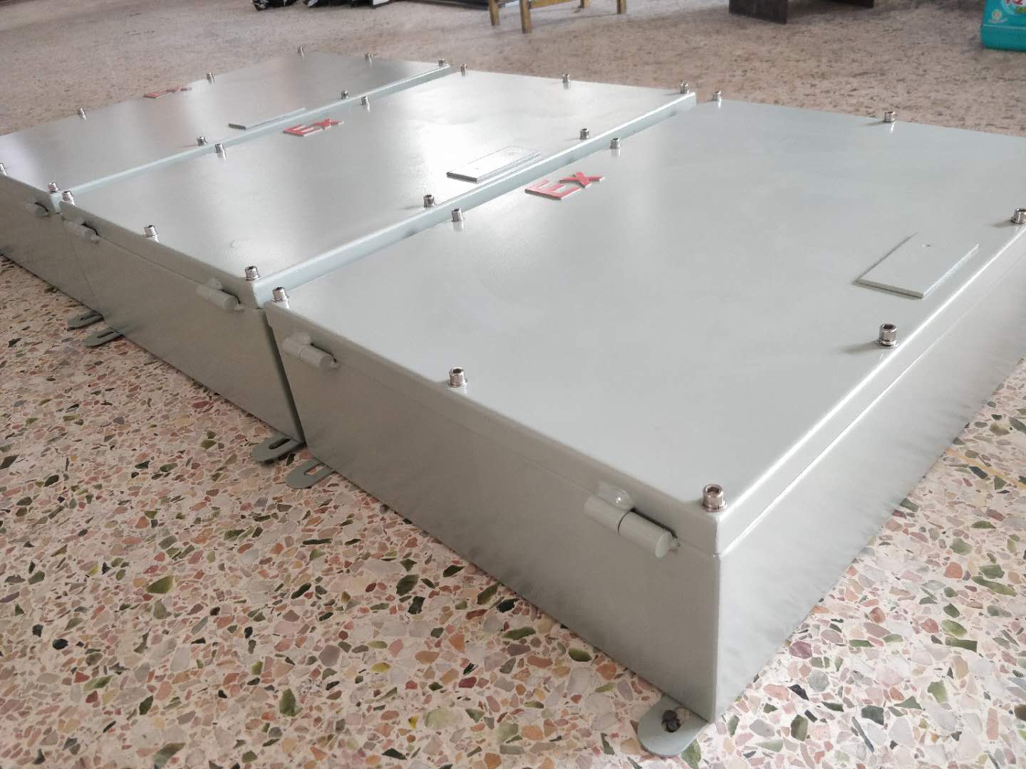 供应防爆钢板焊接接线箱控制箱配电柜生产厂家