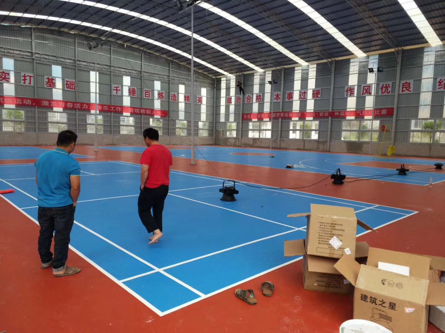 广西南宁学校篮球架供应厂家 康奇体育