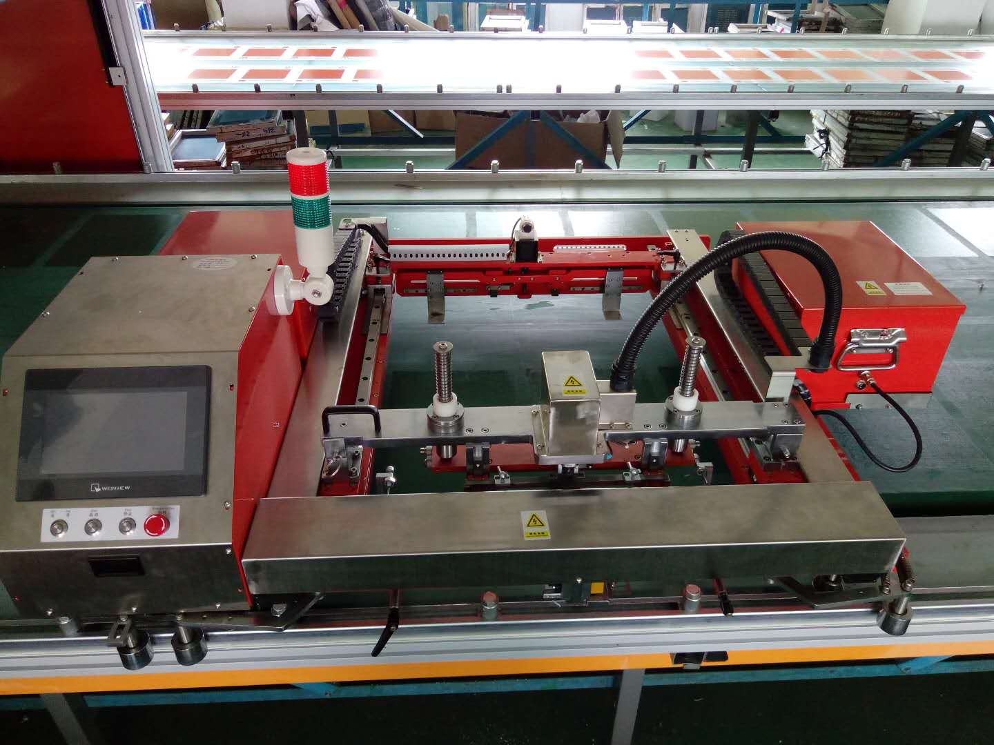 欧悦跑台丝印机智能全自动丝印机印刷设备厂家