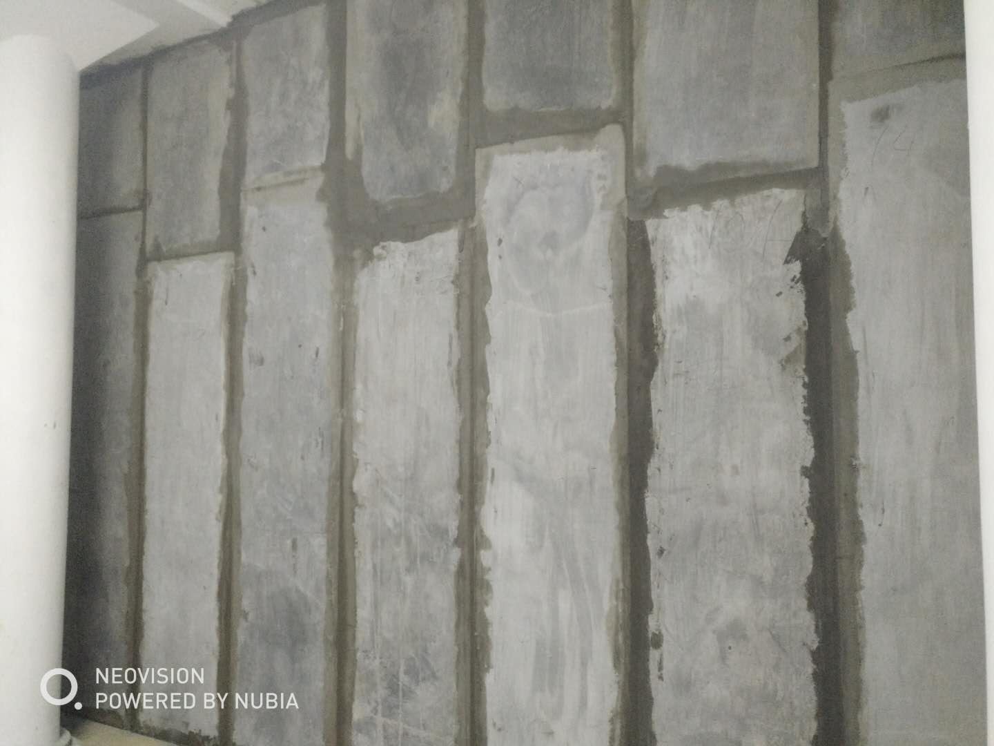 分享 新型实芯佛山盛越达罗水泥发泡轻质隔墙板
