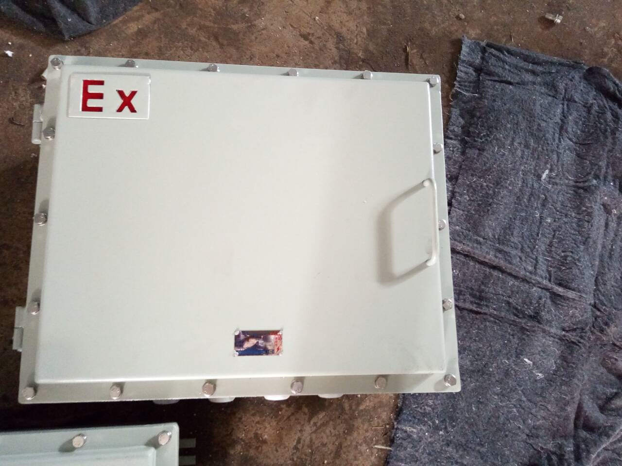 钢板焊接防爆配电箱价格