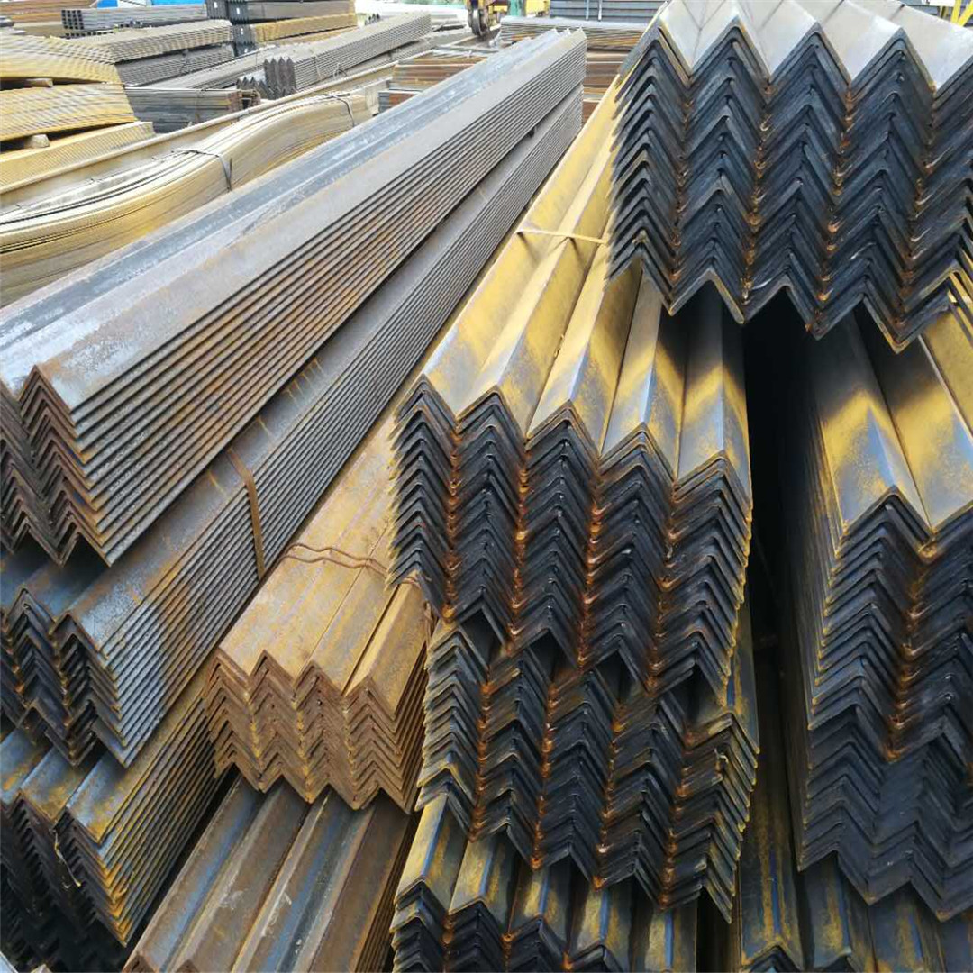 云南角钢厂家 昆明镀锌角钢价格 云南昆明角钢买 产地云南 材质Q235B 规格齐全