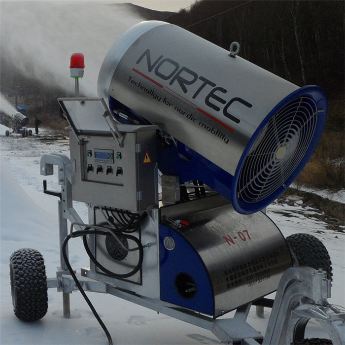 能高温造雪的人工造雪机 造雪机厂家生产各种滑雪场设备