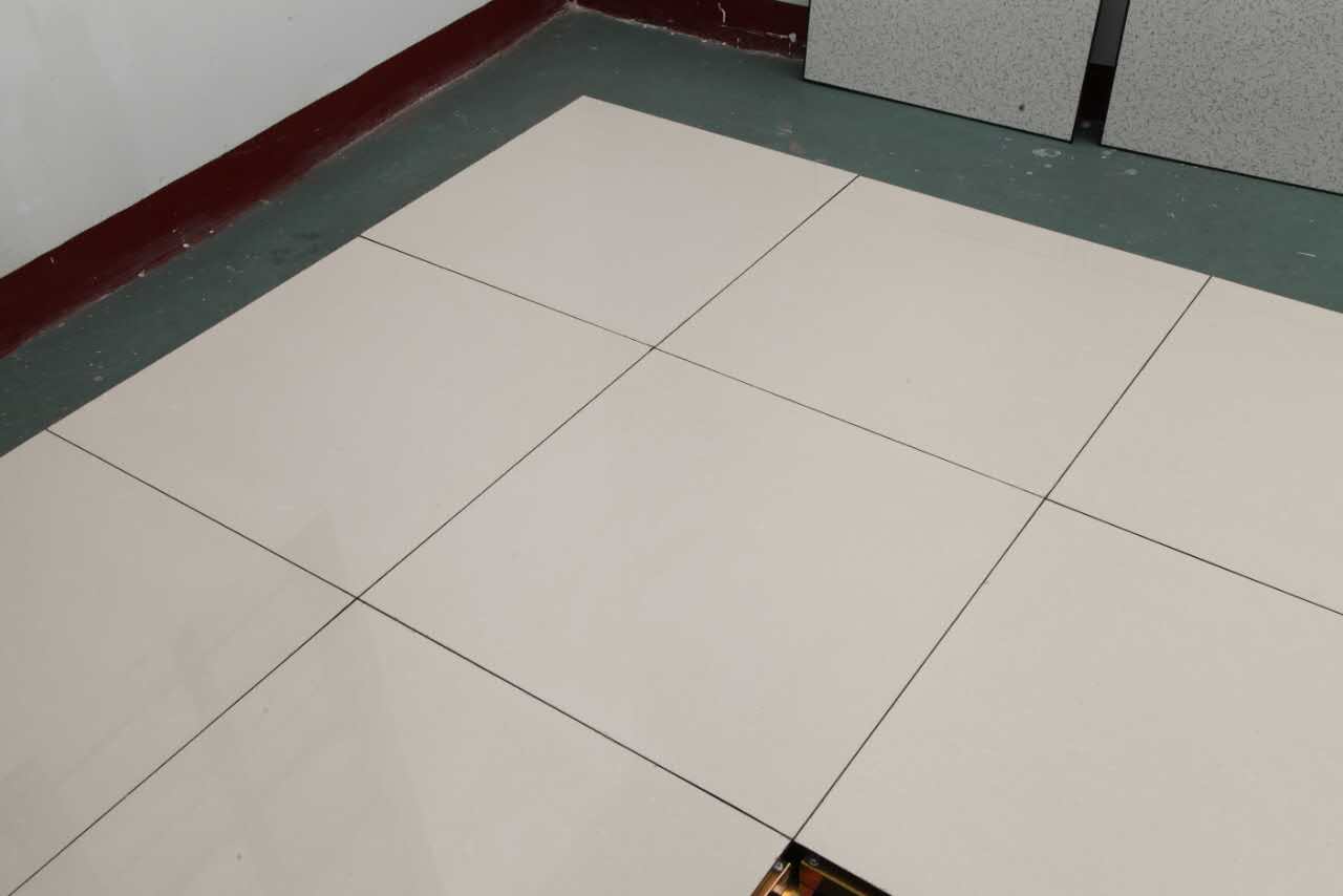 国标陶瓷防静电地板架空活动机房地板厂家包安装600*600