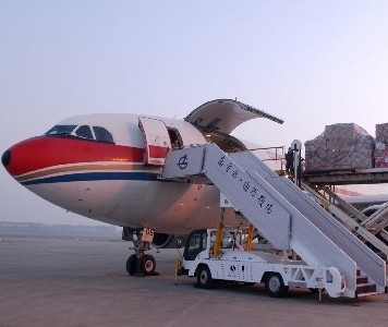 南京空运至乌鲁木齐，航空货运，口罩空运，防护服空运，防疫物品空运