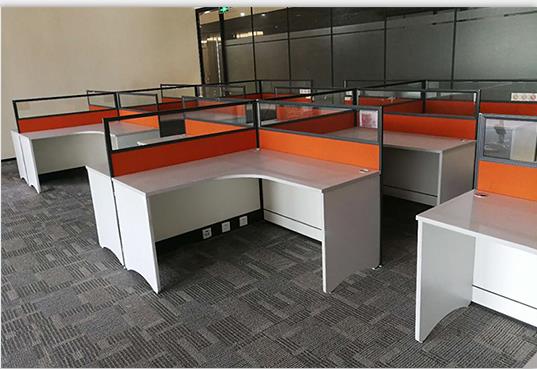 二手家具以服务至上为宗旨，二手电脑桌椅优质可选二手家具