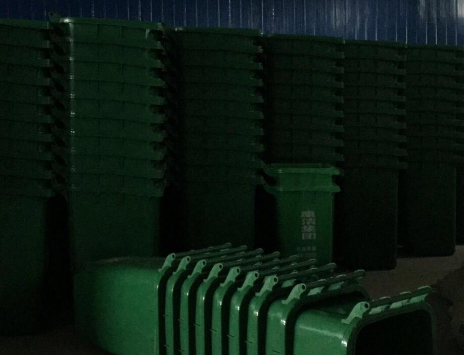 240L垃圾桶军绿色