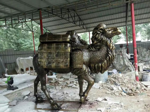 玻璃钢仿真骆驼雕塑沙漠动物系列雕塑景观雕塑商场内装饰品