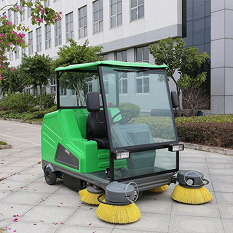 广东工厂小区道路用玛西尔驾驶式扫地车DQS18A 厂区水泥地面学校地板砖地面用驾驶式扫地车