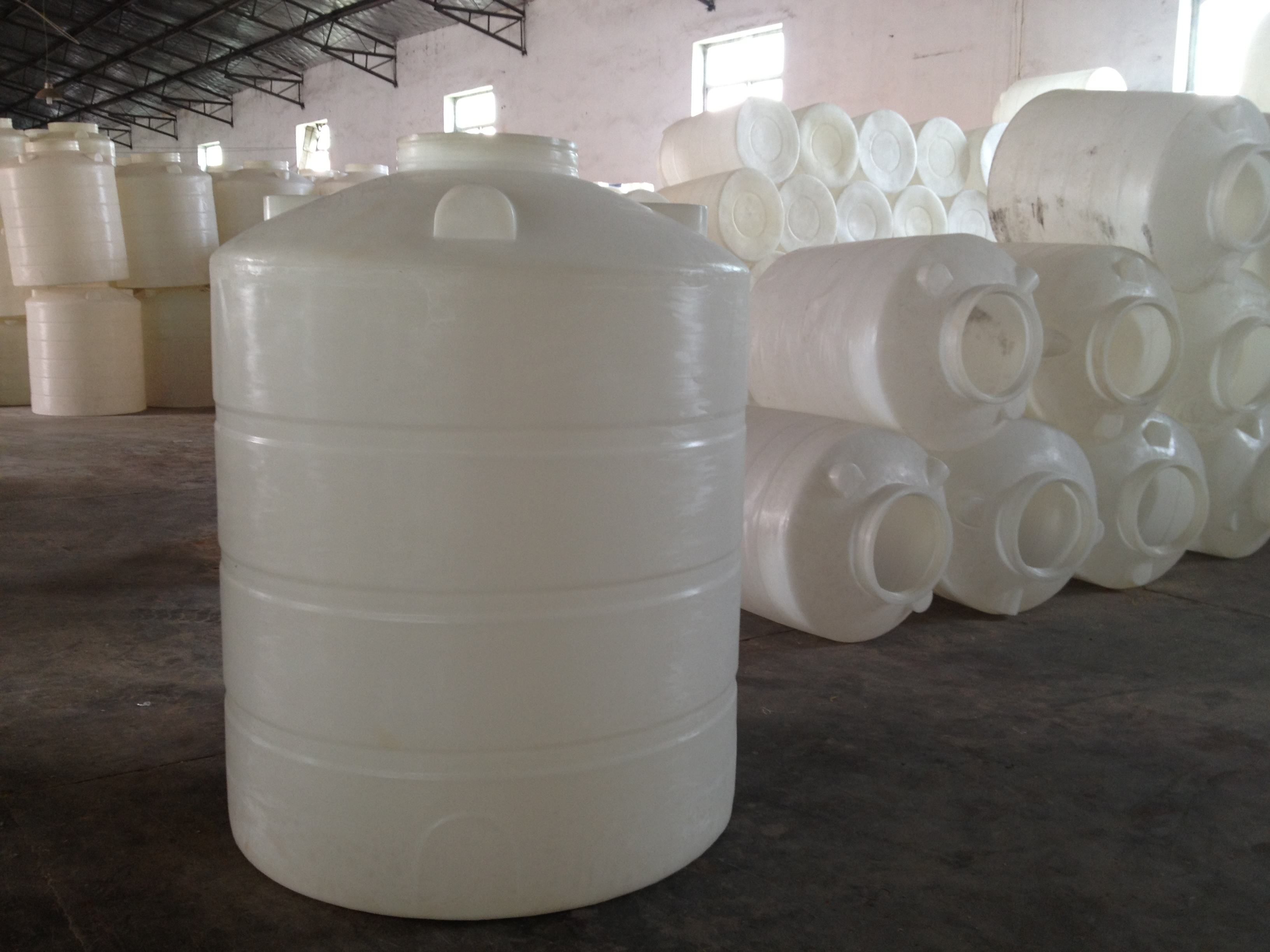 南宁良庆区塑料水塔厂家 2吨立式水塔批发