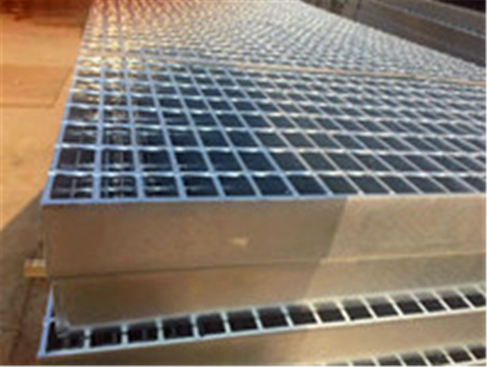 广安市重载型复合板钢格栅厂家低价销售