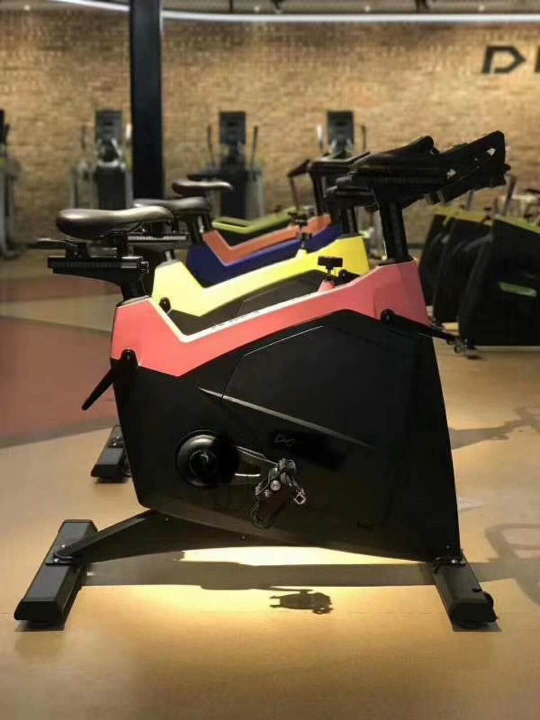 健身器材 厂家直销 健身车 动感单车 健身房金刚单车
